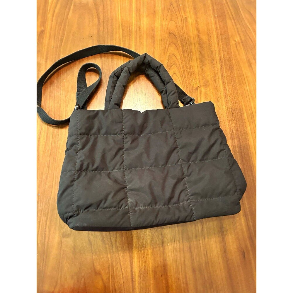 GAP Black Quilted Puffer Nylon Tote Bag Zip Lined Detachable Shoulder Strap